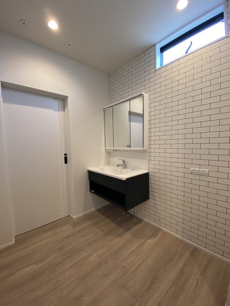 LINE_ALBUM_守山区川宮町戸建 4560万円_260413_42